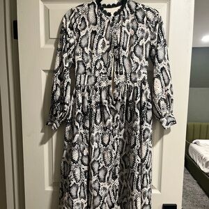 Dainty Jewells Black and White Snake Print Dress